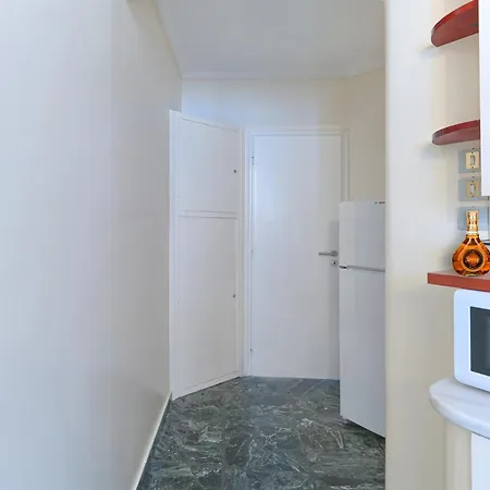 Central Pagrati Apartment With Park View Balcony - Opp Pangrati Grove Athens Exterior photo